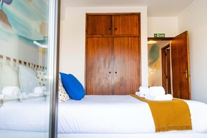 3 Schlafzimmer, Reisekinderbett, kostenloses WLAN, BettwÀsche