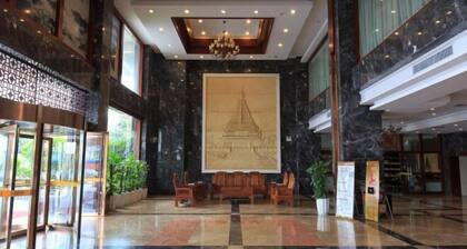 Yijia San Jiang Hotel