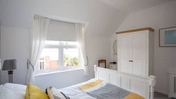 Cottage, Private Bathroom, City View | 2 bedrooms