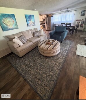 Smart TV - Lake cottage with breathtaking views! (Chandler)
