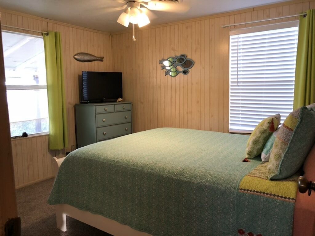 2 多间卧室、WiFi、床单