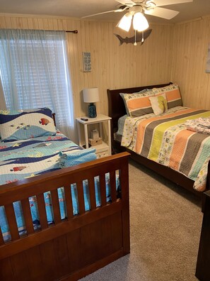 2 bedrooms, WiFi, bed sheets