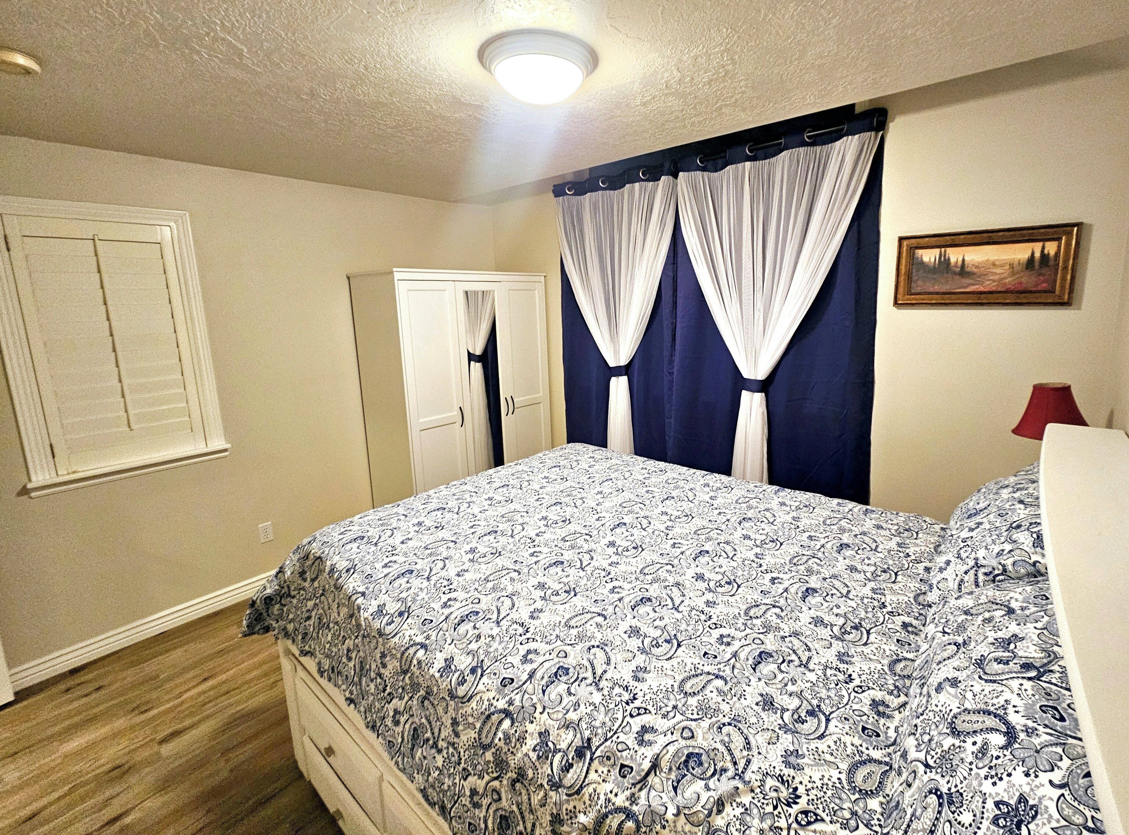 2 bedrooms, desk, iron/ironing board, free WiFi