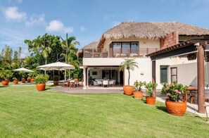 Terrace/patio - It is a private villa with beautiful views,comfortable,a quiet place to vacation (Punta Mita)