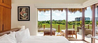 It is a private villa with beautiful views,comfortable,a quiet place to vacation