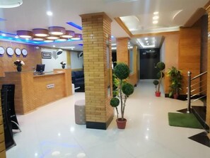 Reception - Azeem International Hotel And Restaurant (Muzaffarabad)