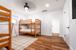 5 chambres, fer et planche Ă repasser, lit parapluie, Wi-Fi gratuit