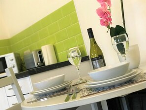 Comfort Apartment, Private Bathroom | Restaurant - Restful 1-bedroom Flat in St Helens (St Helens)