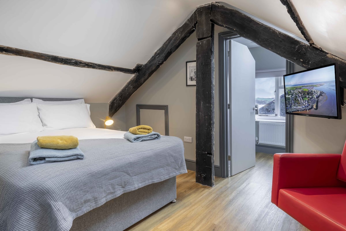 Klassieke tweepersoonskamer, en-suite badkamer | 1 slaapkamer