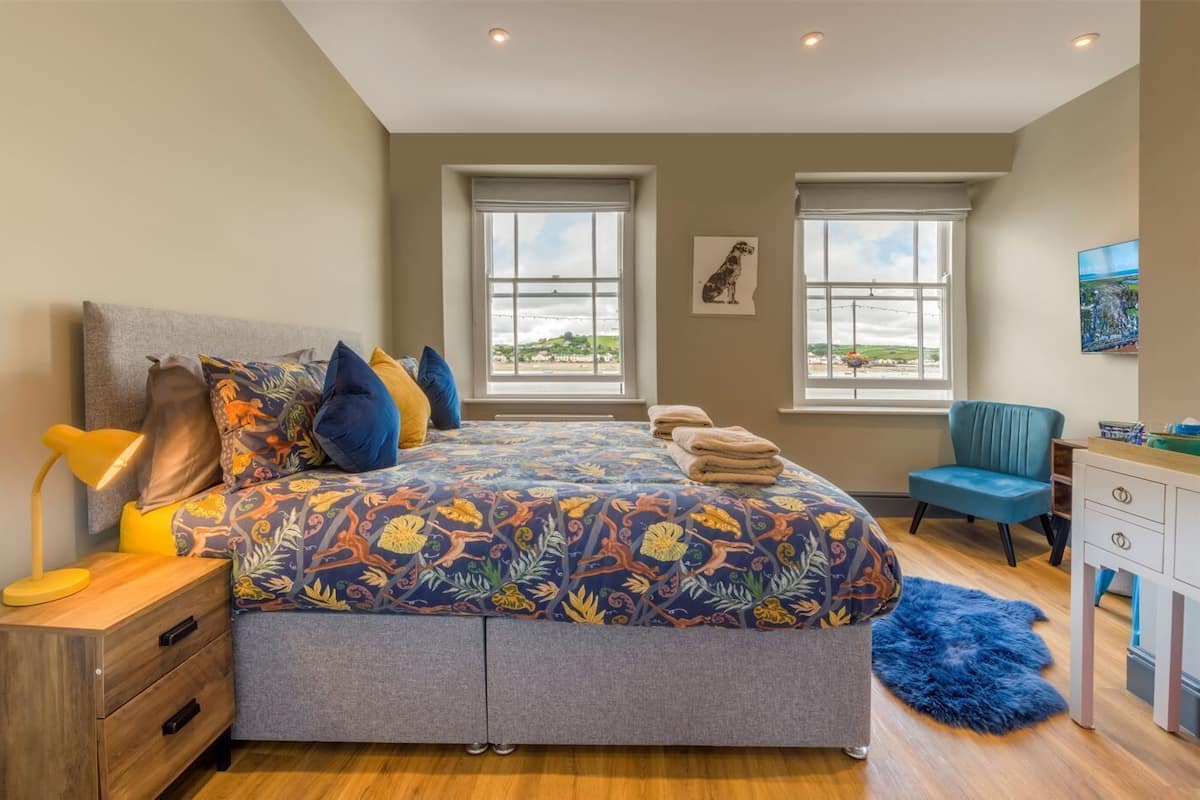 Deluxe tweepersoonskamer, en-suite badkamer, uitzicht op zee | 1 slaapkamer