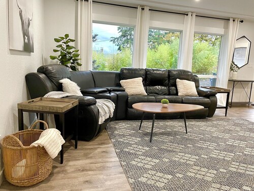 The White Brick House in Camas