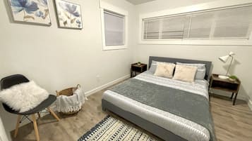 3 bedrooms, iron/ironing board, free WiFi, bed sheets