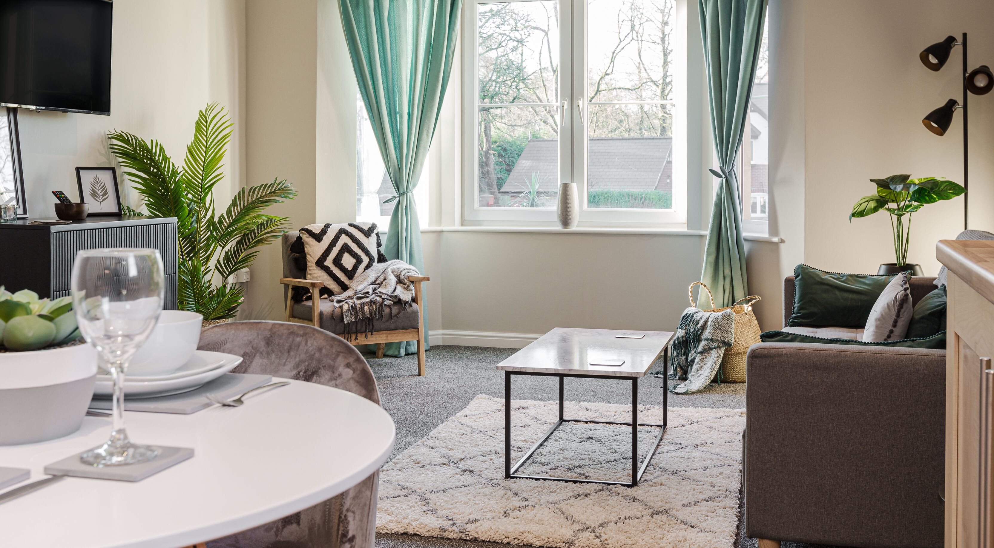 Apartment, Private Bathroom | Lounge