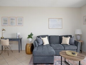 TV - Sunkissed Escape | Couple’s Paradise: Oceanfront, Views + Direct Beach Access (Jacksonville Beach)