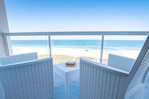 Breathtaking Gulf Facing Condo Hotel Suite