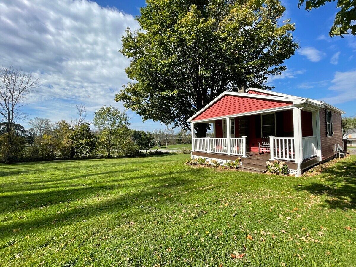 Cozy Cottage Convenience