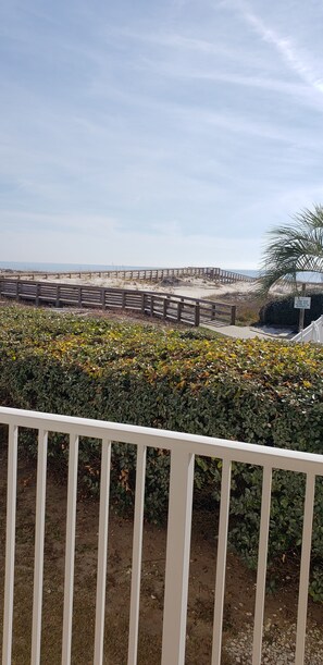 Property grounds - BEACH FRONT (Gulf Shores)
