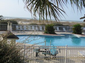 Indoor pool, outdoor pool - BEACH FRONT (Gulf Shores)