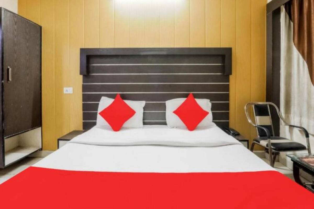 Deluxe Double Room, City View | Egyptian cotton sheets, premium bedding, down comforters