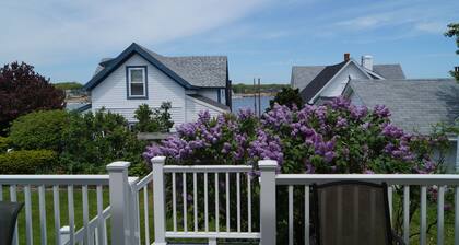 Short Sands View - Spacious Beach Home, Sleeps 18, Easy Walk to Short Sands Beach
