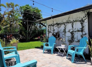 Terrace/patio - 558 Sea Glass Cottage | New Pool | Mins 2 Beaches (Naples)