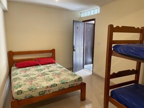1 bedroom, free WiFi - Arraial do Cabo - Praia dos Anjos - Suite 10 - Economic Rent (RJ)