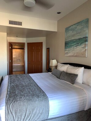 2 habitaciones, tabla de planchar con plancha, wifi y ropa de cama 