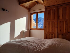 3 عدّة غرف نوم ومكتب ومكواة/لوح كي وواي فاي مجانًا