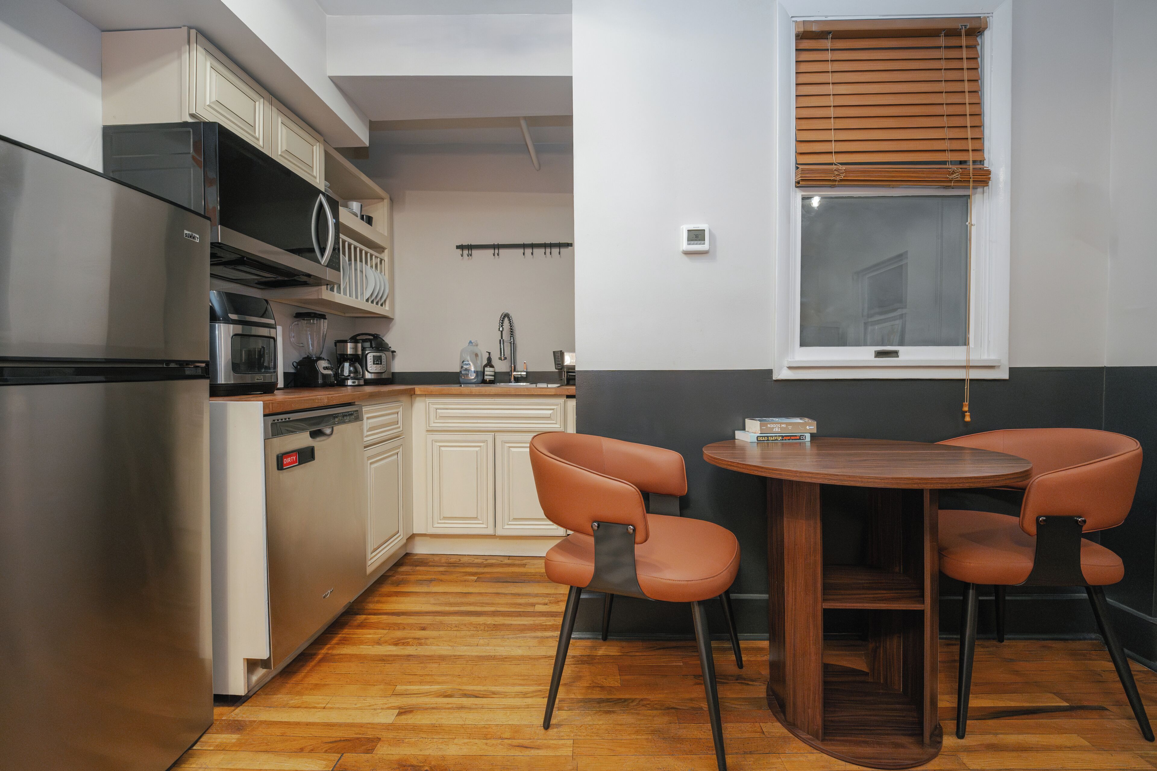 Photo - Lamartine Chelsea – Hostel