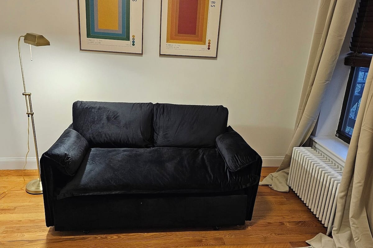 Classic Studio Suite, 1 Bedroom, Non Smoking | Living area