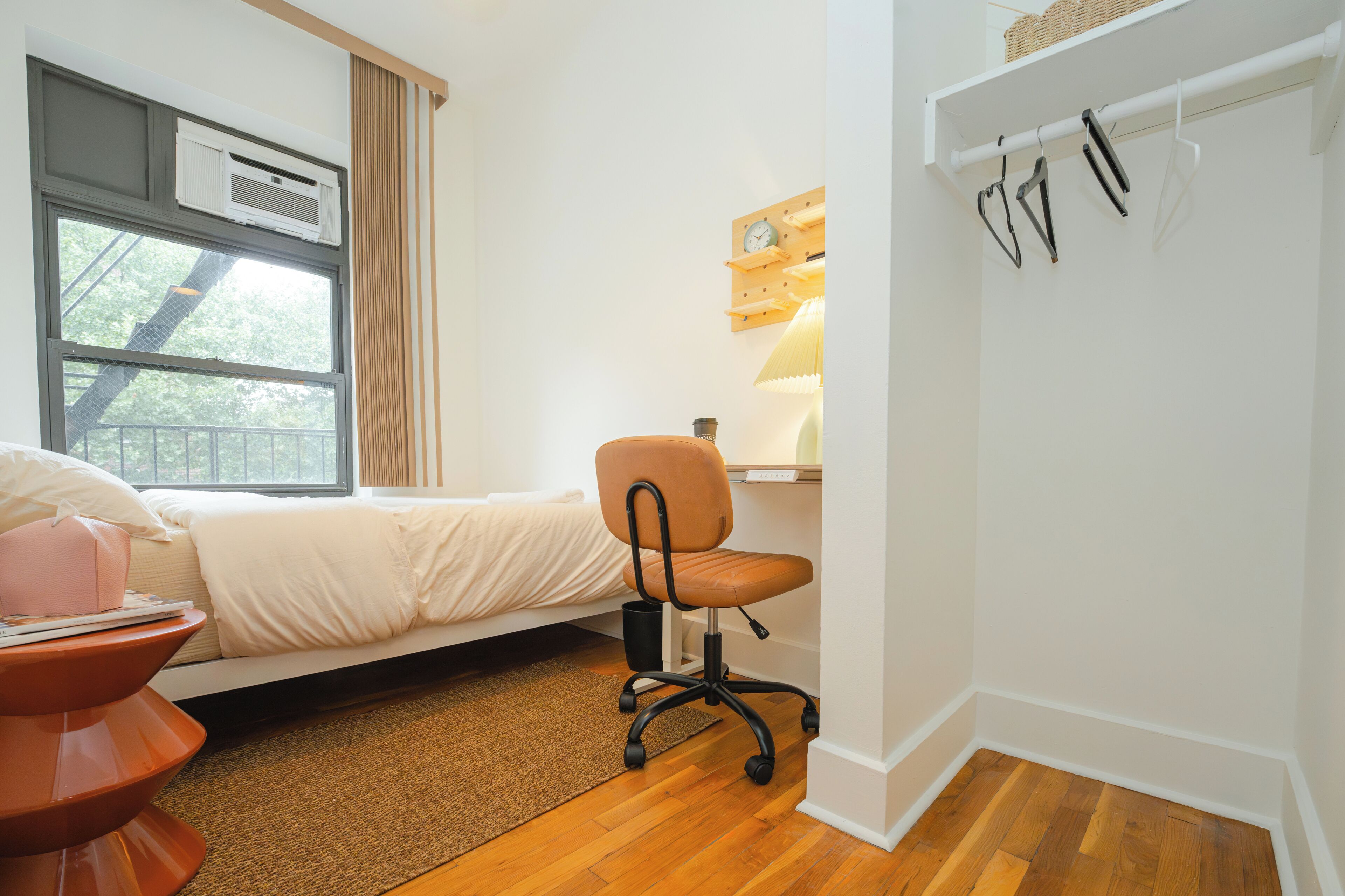 Photo - Lamartine Chelsea – Hostel