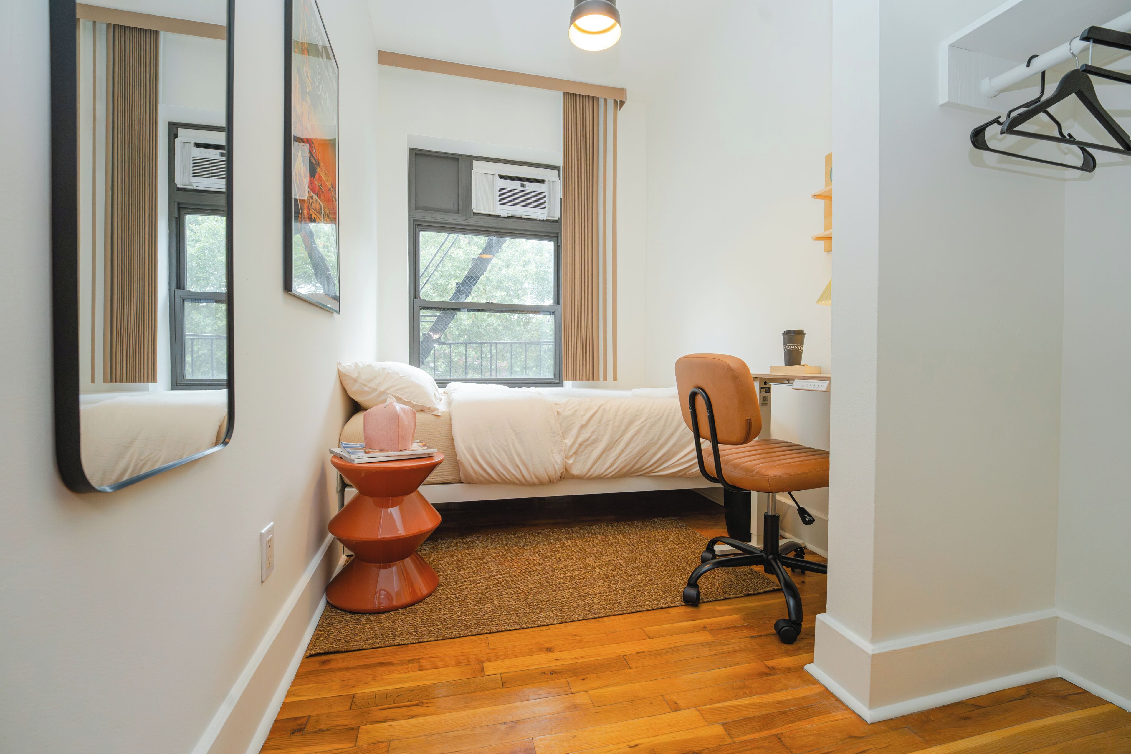 Photo - Lamartine Chelsea – Hostel