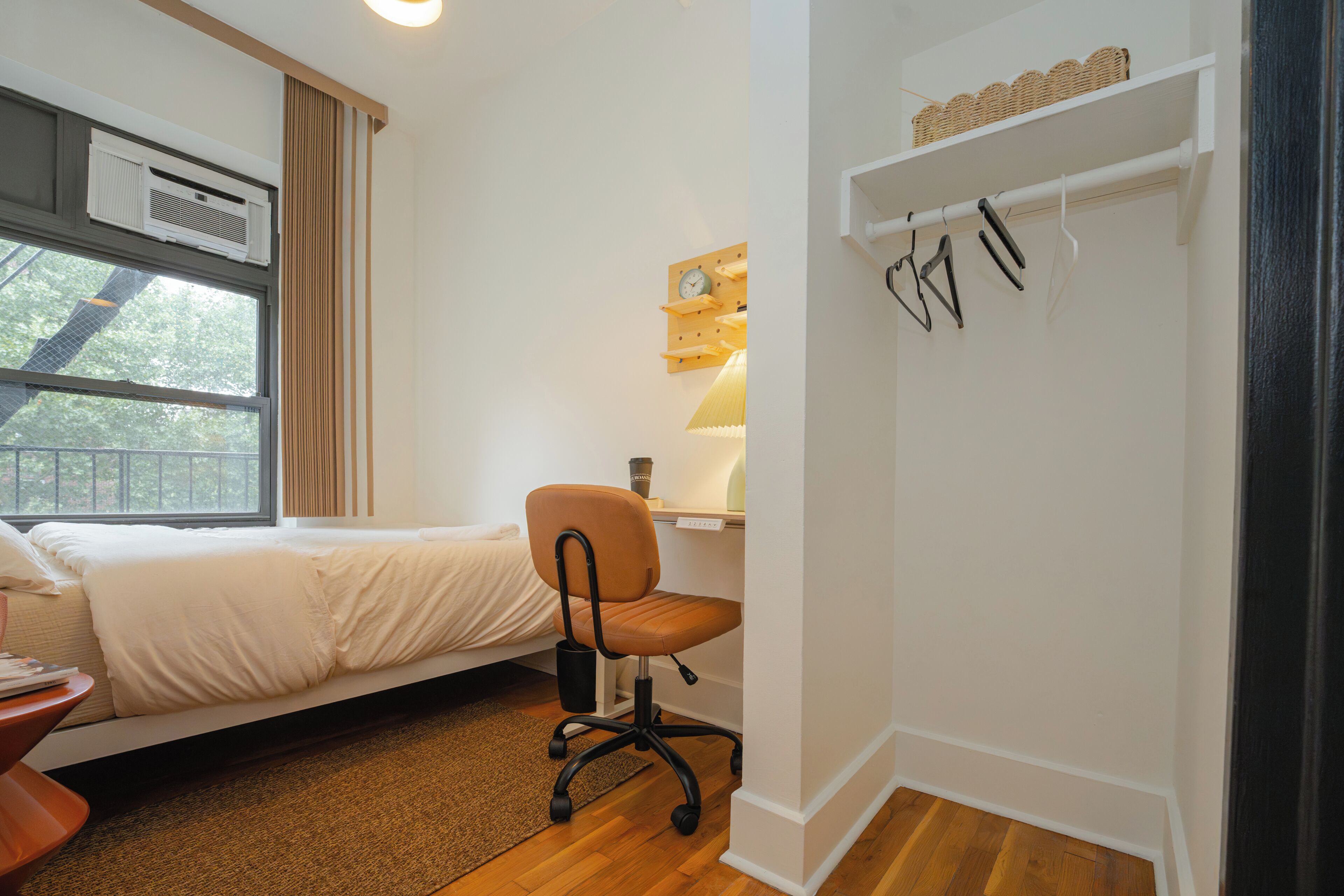 Photo - Lamartine Chelsea – Hostel