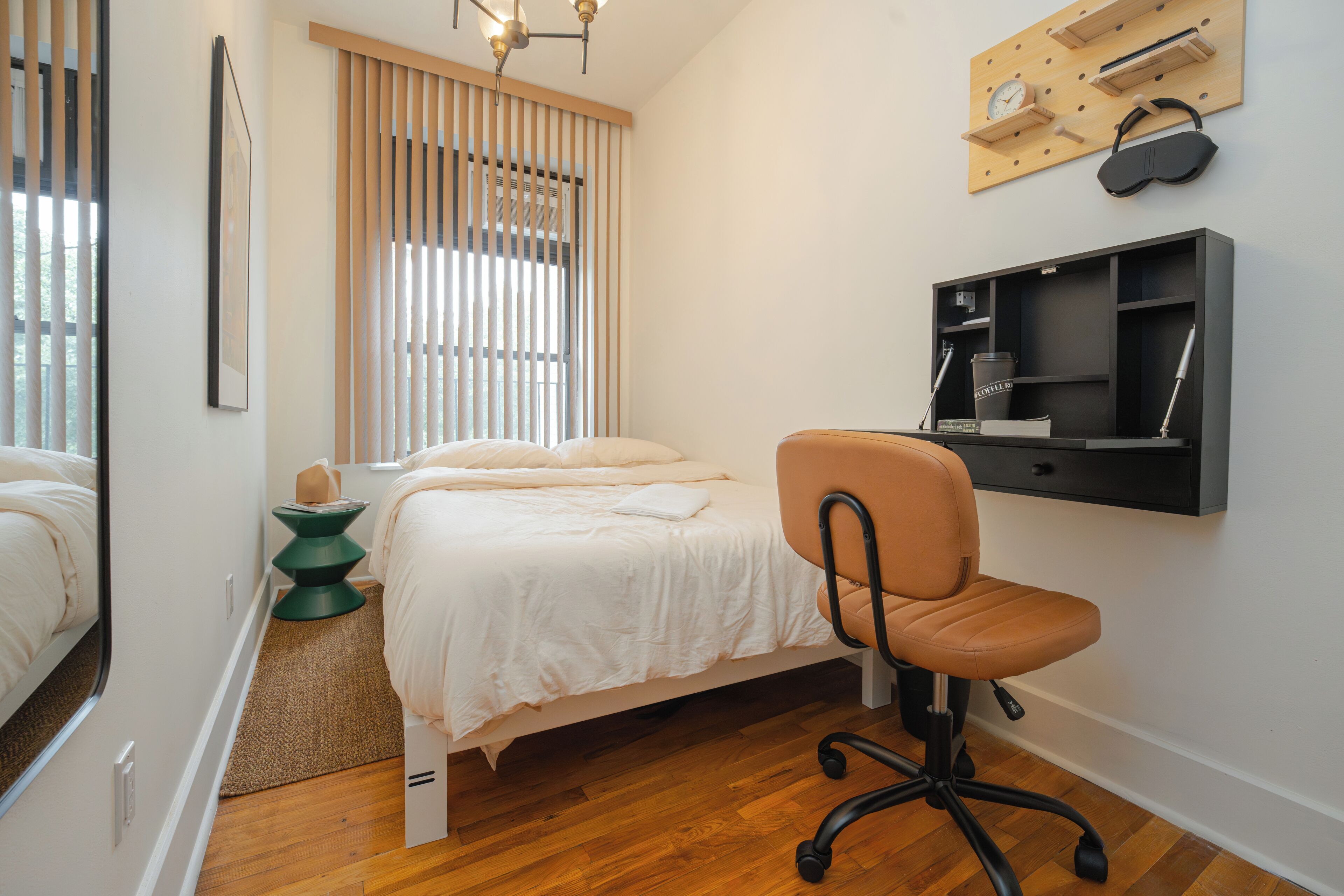 Photo - Lamartine Chelsea – Hostel
