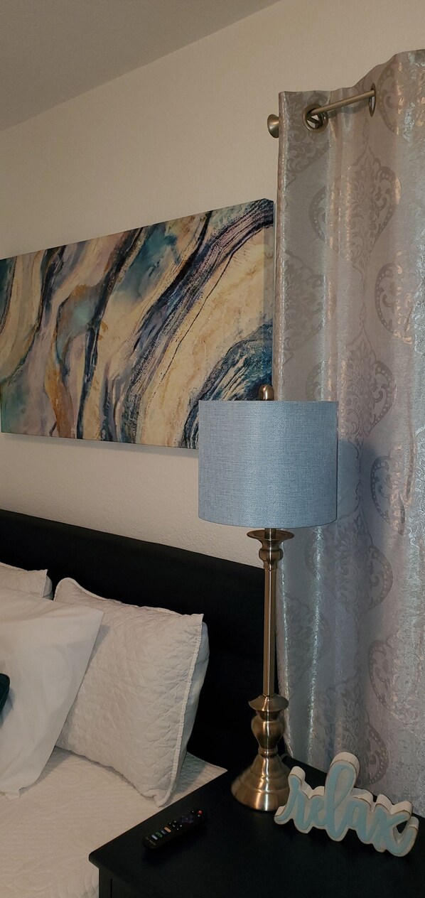 4 bedrooms, desk, iron/ironing board, travel crib - Duplex - Unit B Near DWTN & Austin-Bergstrom Airport (Austin)