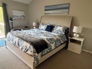 3 bedrooms, desk, iron/ironing board, travel cot - Margaritaville - Tan-Tar-A Sunset Cliff Hide-A-Way (Osage Beach)
