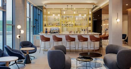 Courtyard by Marriott Paris Charles de Gaulle Central Airport