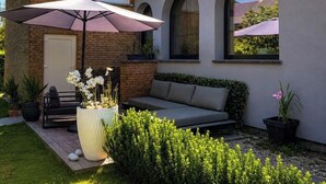 Terrace/patio - Comfortable apartment, close to downtown and train station (Brugge)