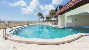 Pool - Jacksonville Beach Costa Verde 2319-102 | Prime Location, Resort Pool + Beach Ac (Jacksonville Beach)