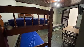 2 bedrooms, free WiFi