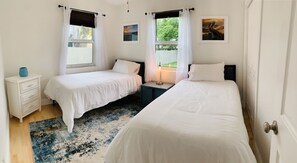 2 chambres, fer et planche à repasser, Wi-Fi gratuit, draps fournis