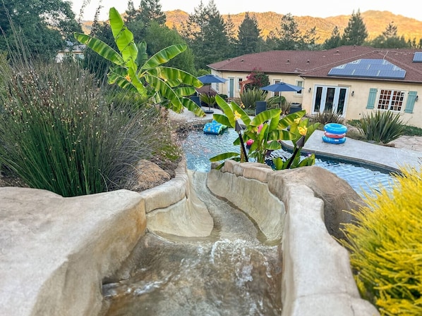 Piscine extérieure, piscine chauffée