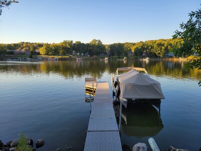 Newly updated water retreat. PONTOON for rent, FREE golf & ICE at local course