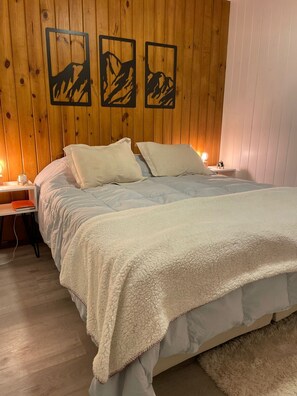 WiFi, bed sheets