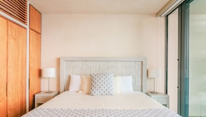 2 bedrooms, individually decorated, individually furnished, desk
