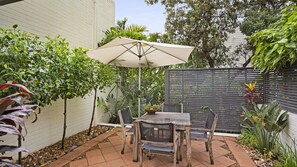 Outdoor dining - 3/3 Brolga Place, Peregian Beach (Peregian Beach)