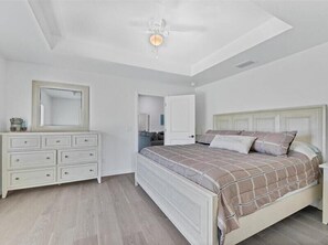 3 habitaciones, tabla de planchar con plancha y wifi gratis 
