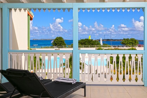 villa 2 bedrooms on the beach