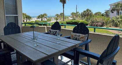 TYBEE ISLAND BEACH FRONT CONDO!<br>