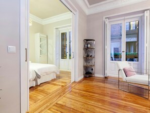 5 chambres, fer et planche à repasser, accès Internet